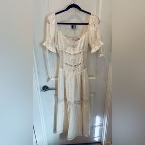NWOT En Saison Vanilla Puff Sleeve lace peekaboo Dress - S